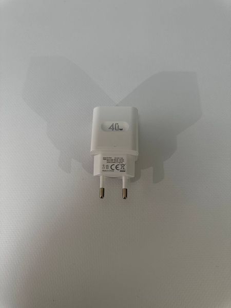 Зарядний пристрій із швидкою зарядкою 40W GEUMXL 5021 фото